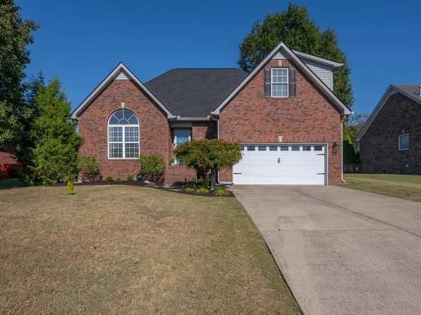 6010 Turning Leaf Dr, Smyrna, TN 37167