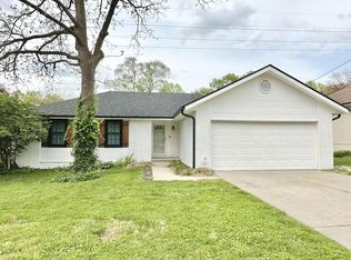 3003 E Chattanooga St, Springfield, MO 65804