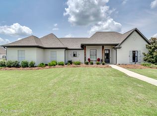 129 Camden Point, Madison, MS 39110