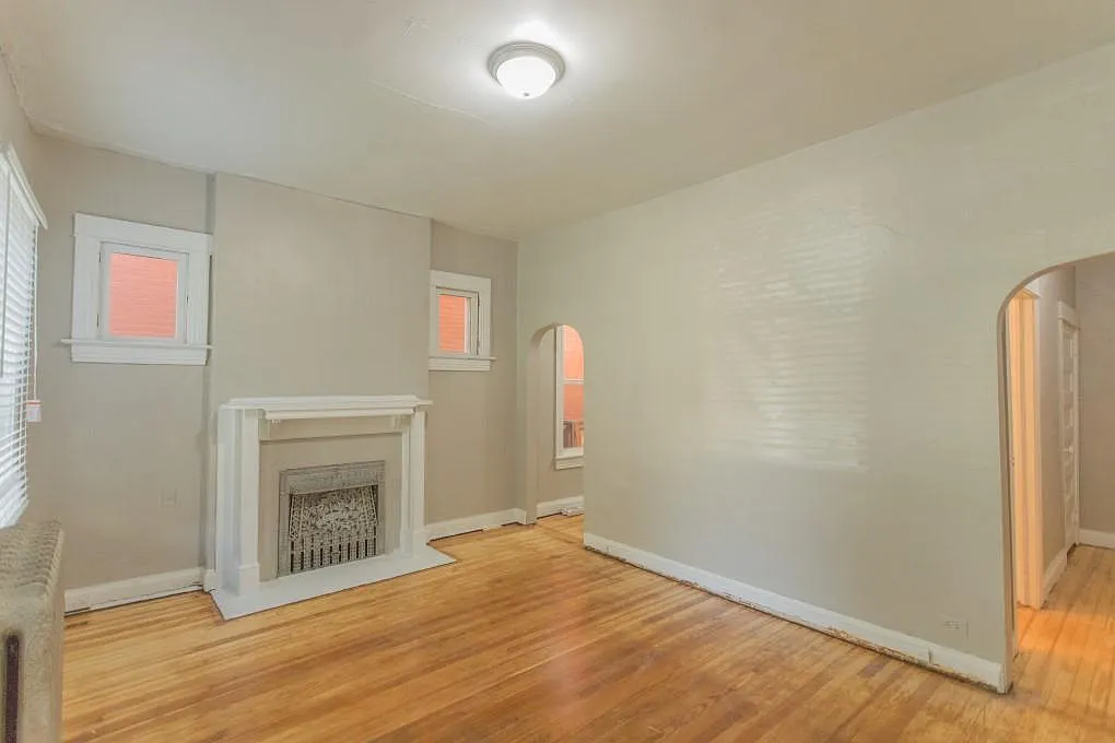 Studio, 400 sqft, $1,195 — Photo 2