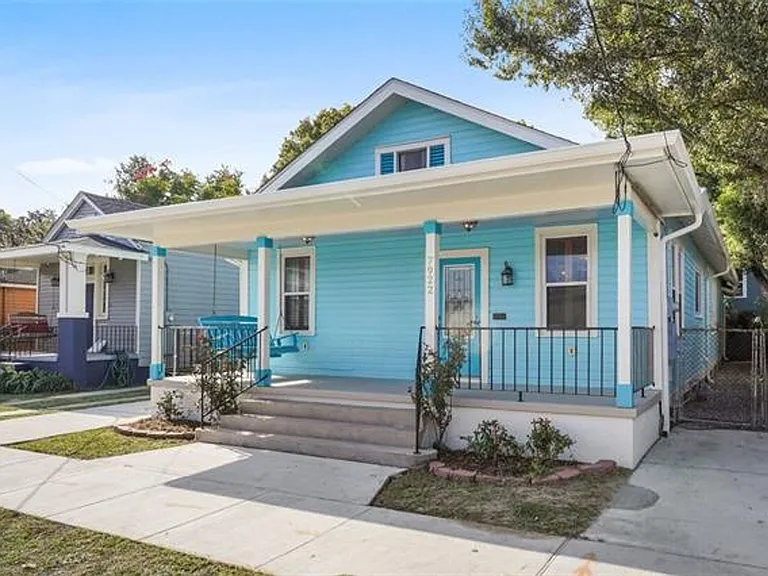 7922 Colapissa St — Photo 2