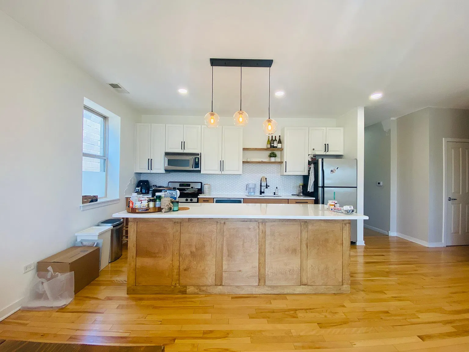 1132 W 13th St — Photo 2