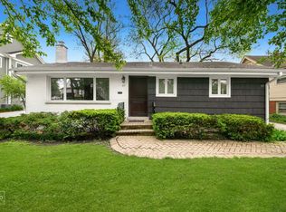 57 Harris Ave, Clarendon Hills, IL 60514