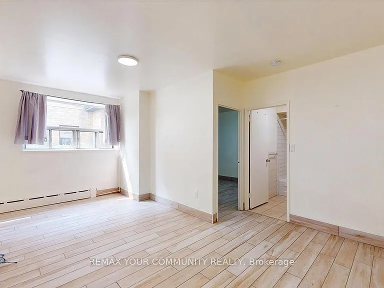 2645 Keele St #1A — Photo 8