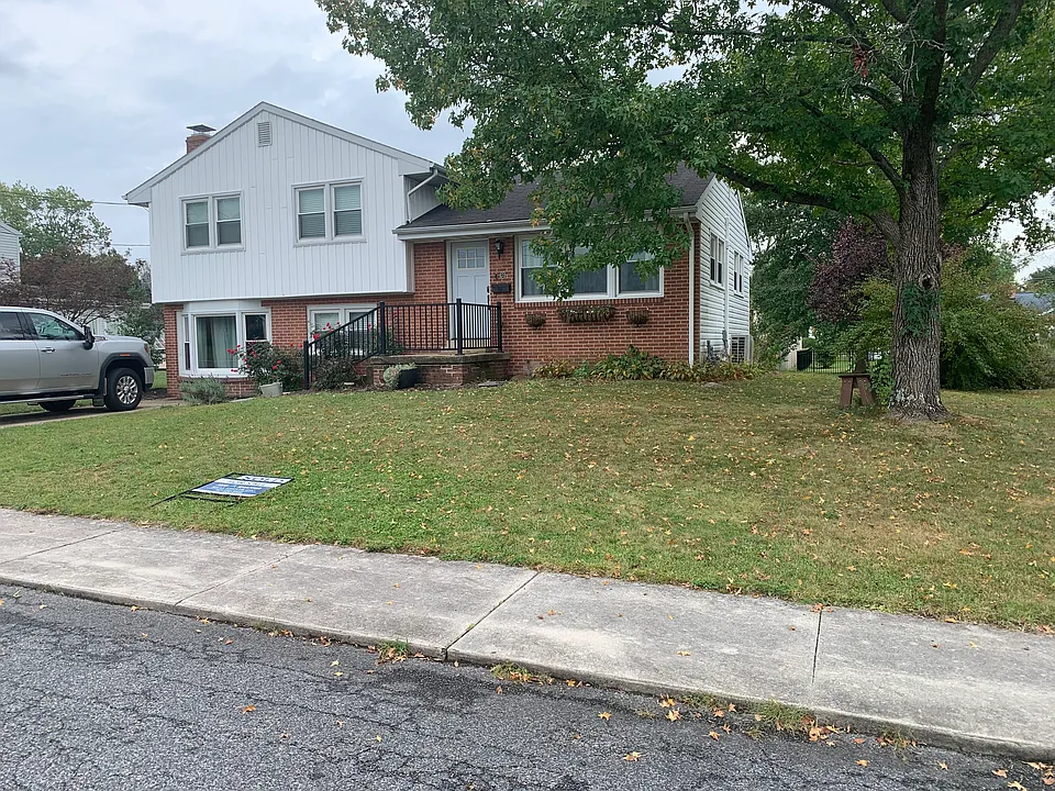 118 Rodes Ave