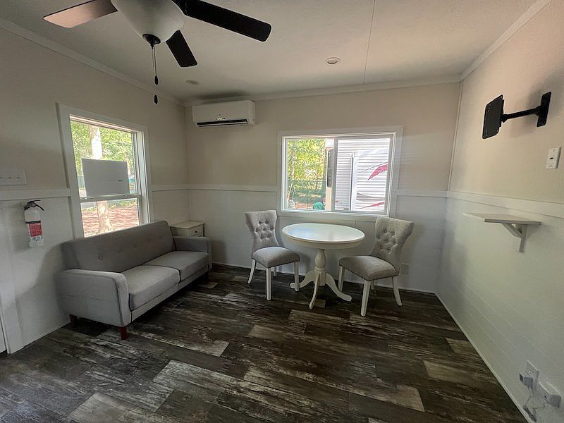 2nd image of 443 6th Ave #5