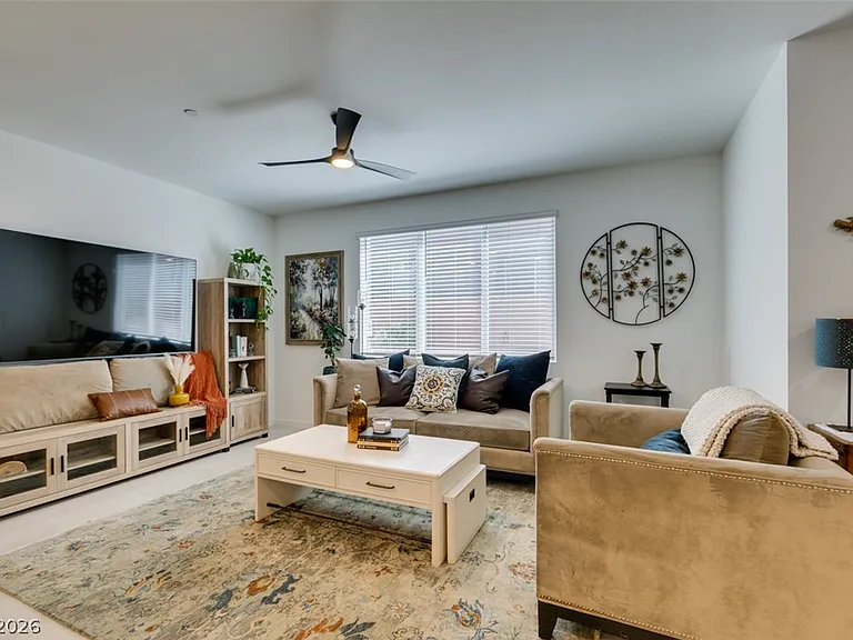 1535 Maria Crossing Ave — Photo 8