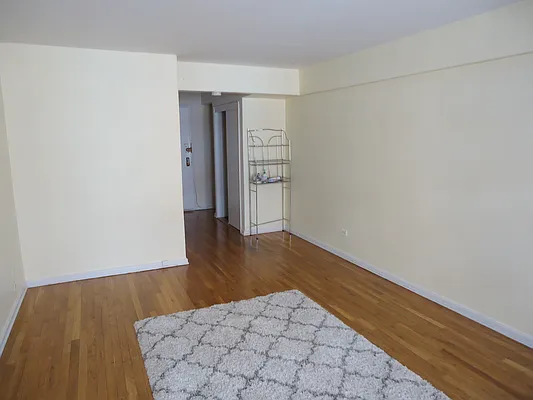 Rented by null | media 5