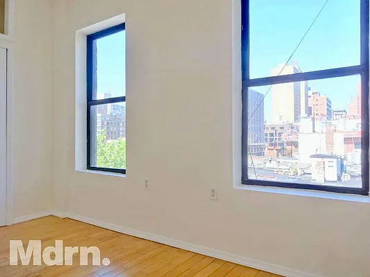 Rented by Mdrn Residential | media 25