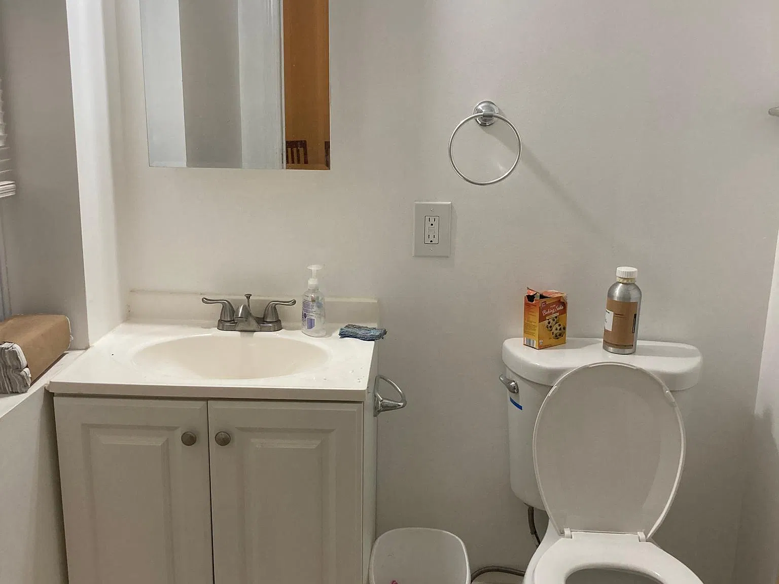 2 bed, 700 sqft, $1,300 — Photo 3