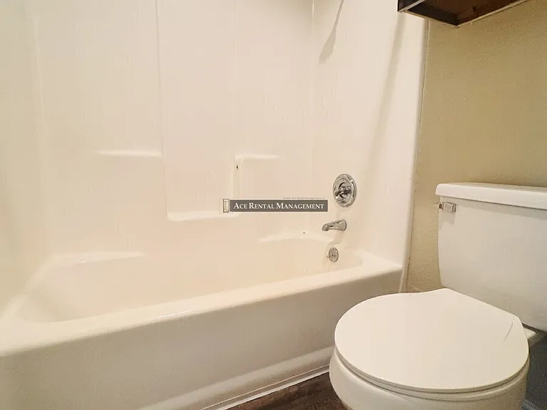 6824 Camden Ln #3 — Photo 13