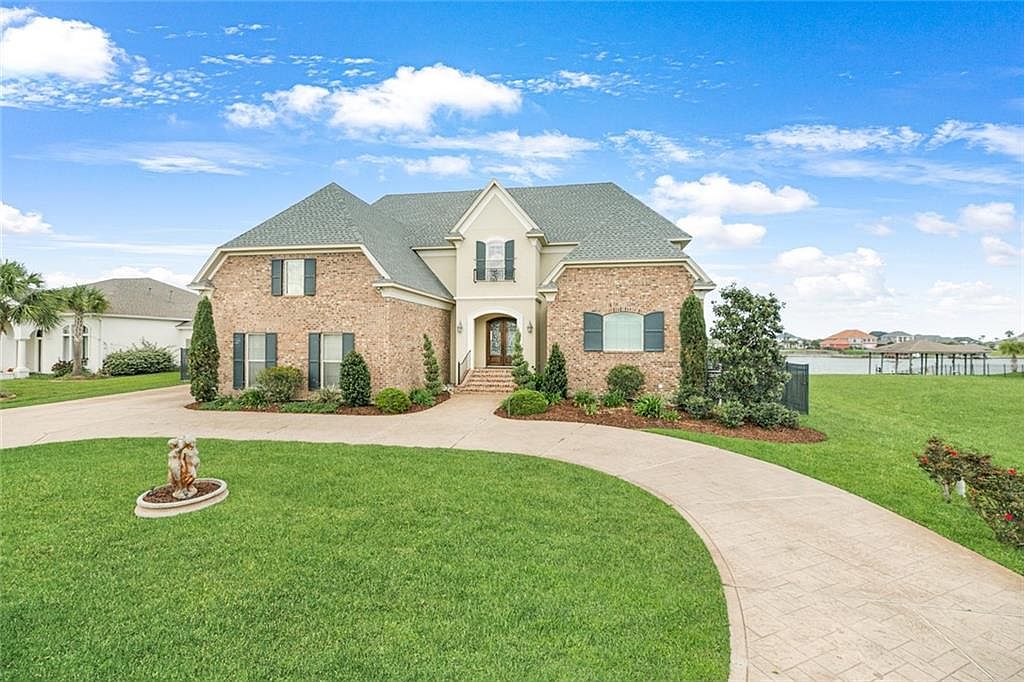 1061 Lakeshore Blvd, Slidell, LA 70461 Zillow