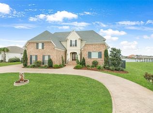 1061 Lakeshore Blvd, Slidell, LA 70461
