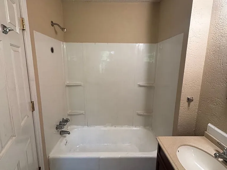 1311 Shelby Rd — Photo 10