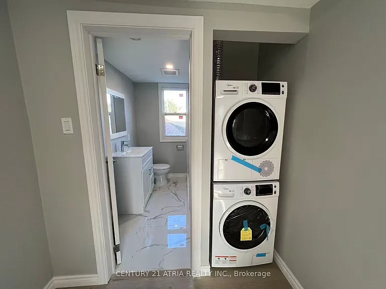 757 Lock St #UPPER — Photo 5