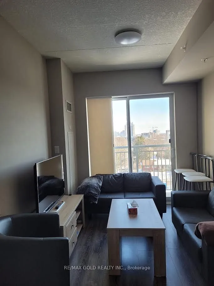 2 bed, $2,300 — Photo 4