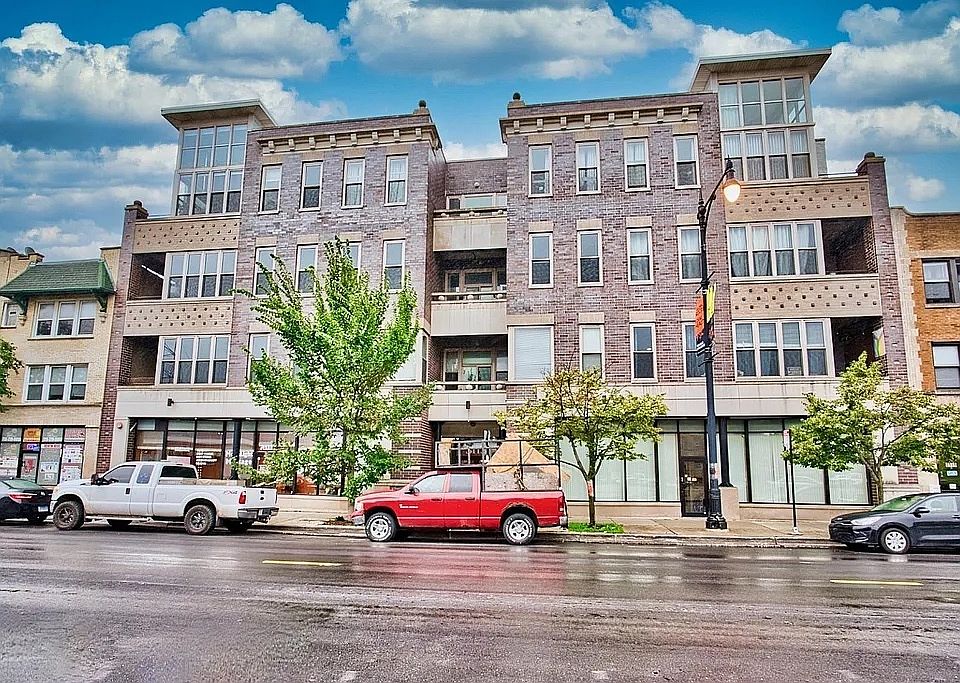 1st image of 3113 W Lawrence Ave APT A302