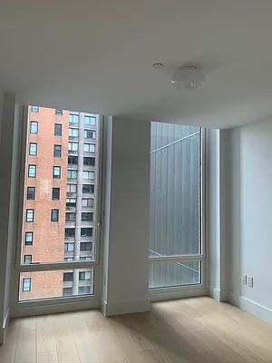 Rented by Winzone Realty Inc | media 27