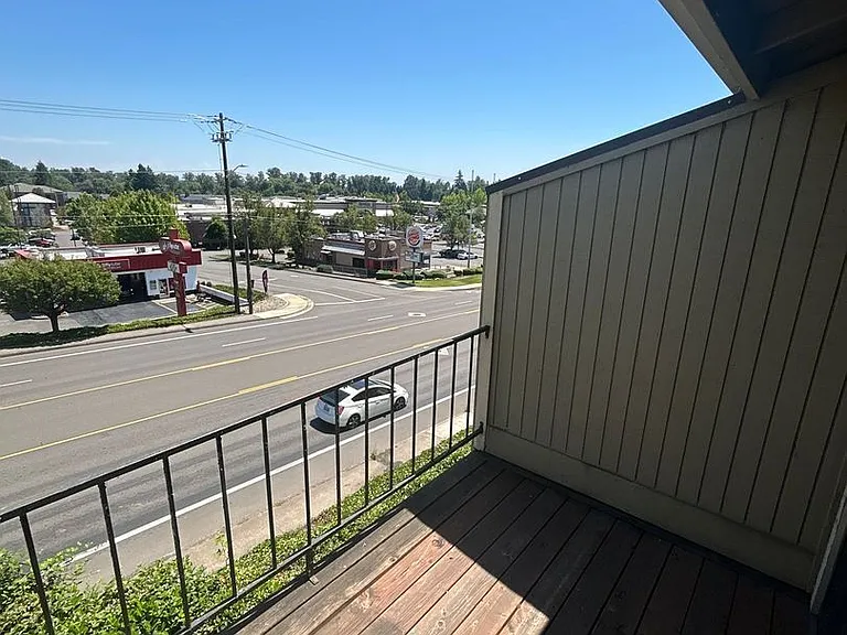 Spring Mountain — Photo 18