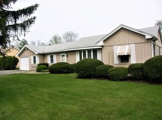 545 Anthony Trl, Northbrook, IL 60062