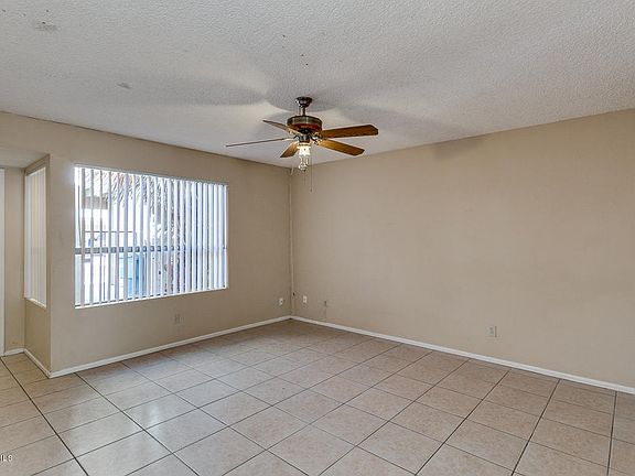 4th image of 2451 W Sharon Ave