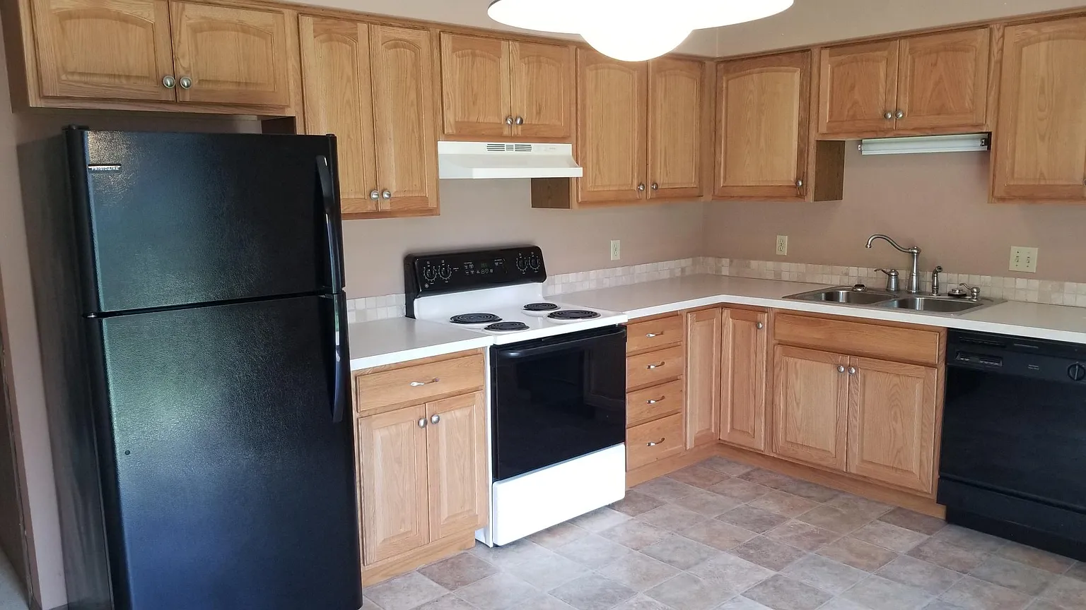 2623 Chapel Dr W photo 1