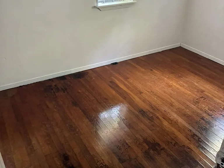 512 Middle St — Photo 3