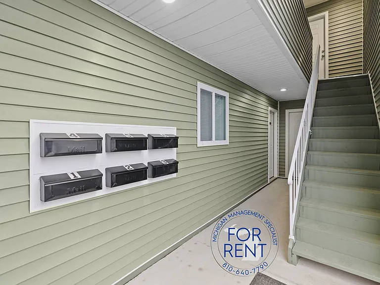 816 Asylum St — Photo 25