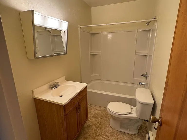 612 Fuller Dr — Photo 8