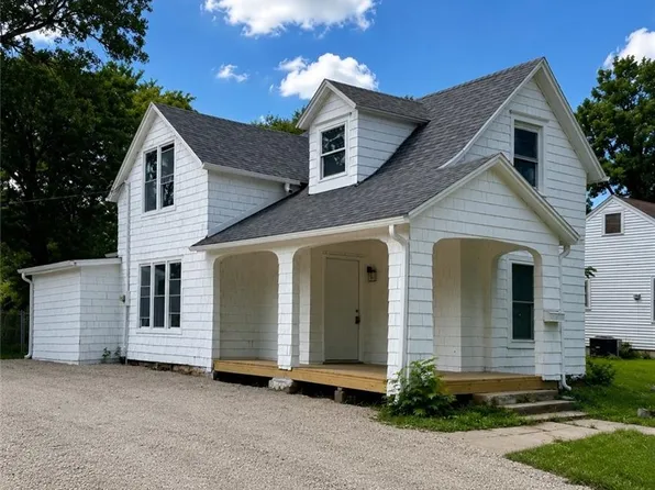 1216 S Cedar St, Ottawa, KS 66067