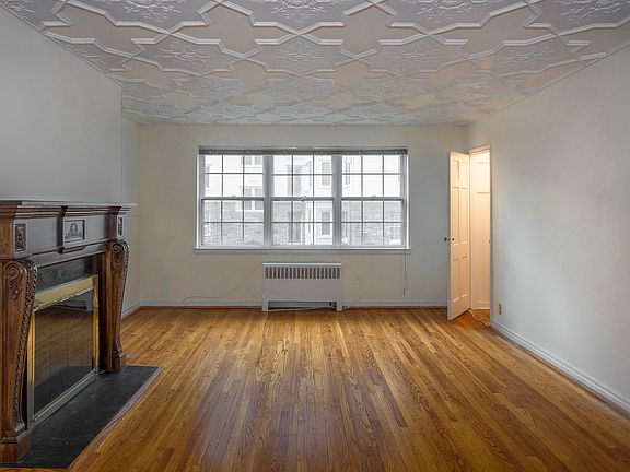2nd image of 7 Lake Ave #7