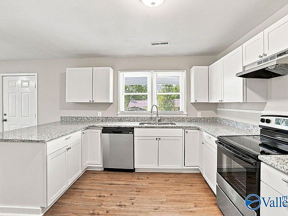 4th image of 1217 Interbitzen St SW