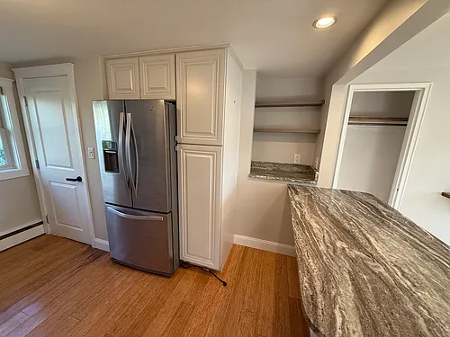 89 Portsmouth Ave Photo 1