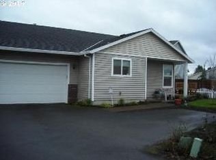 695 Mary Dr, Molalla, OR