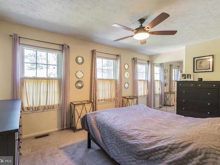 1731 Jones Falls Ct — Photo 10