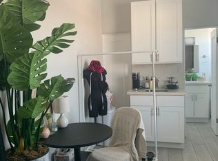 Hollywood Melrose Apartments, Los Angeles, CA 90038