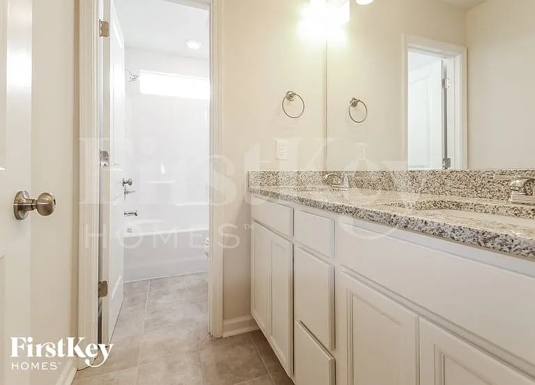 312 Ashborne Ln — Photo 13