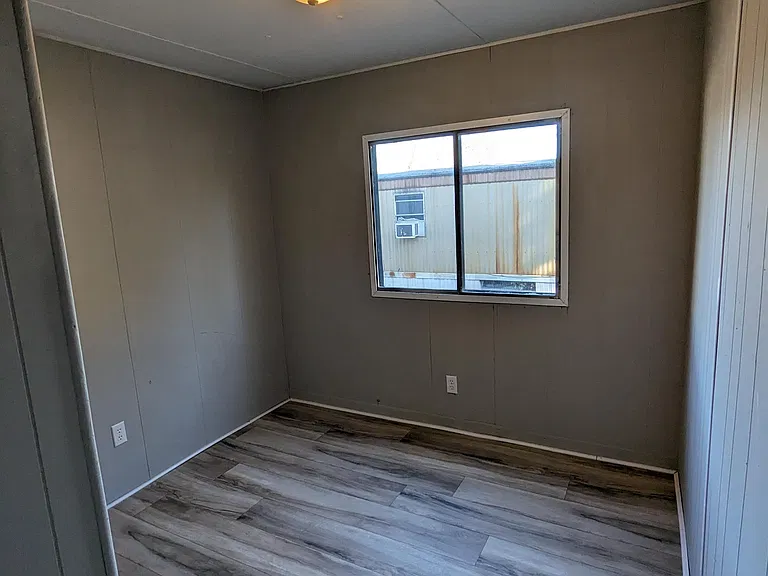 154 Callaway Ln — Photo 23