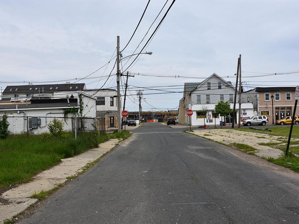 21 Seabreeze Way, Keansburg, NJ 07734 Zillow