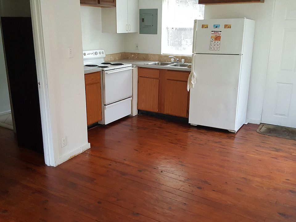 Kitchen & Dinning