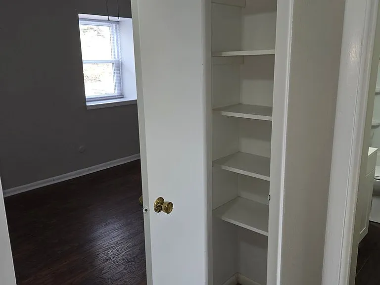 5602 Banbury Ct — Photo 31
