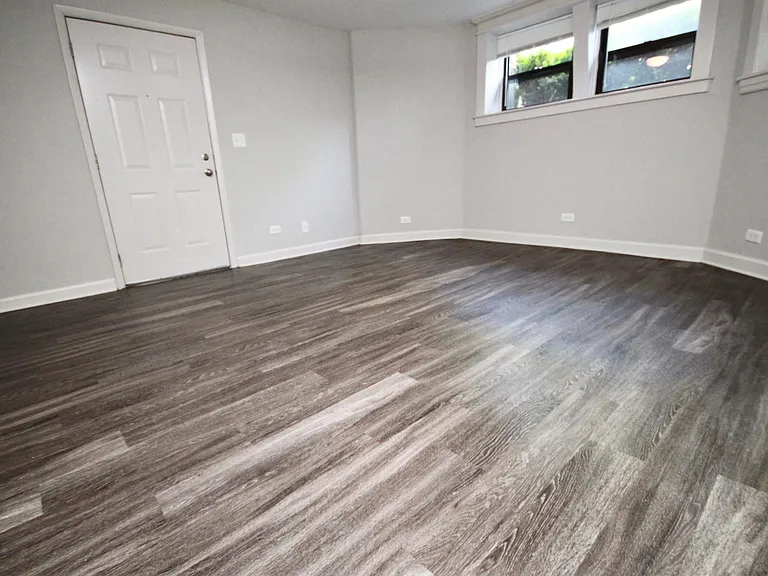 2801 W Logan Blvd #G — Photo 15