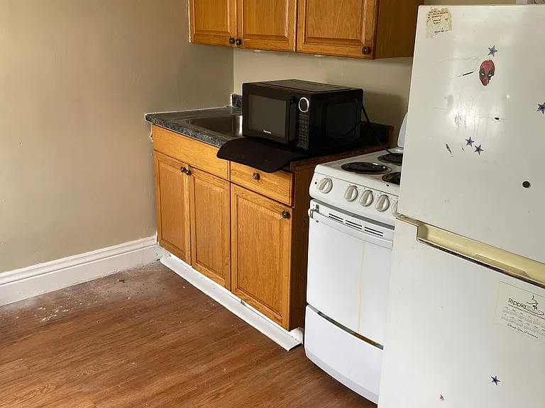 1508 W Turner St #4 — Photo 5