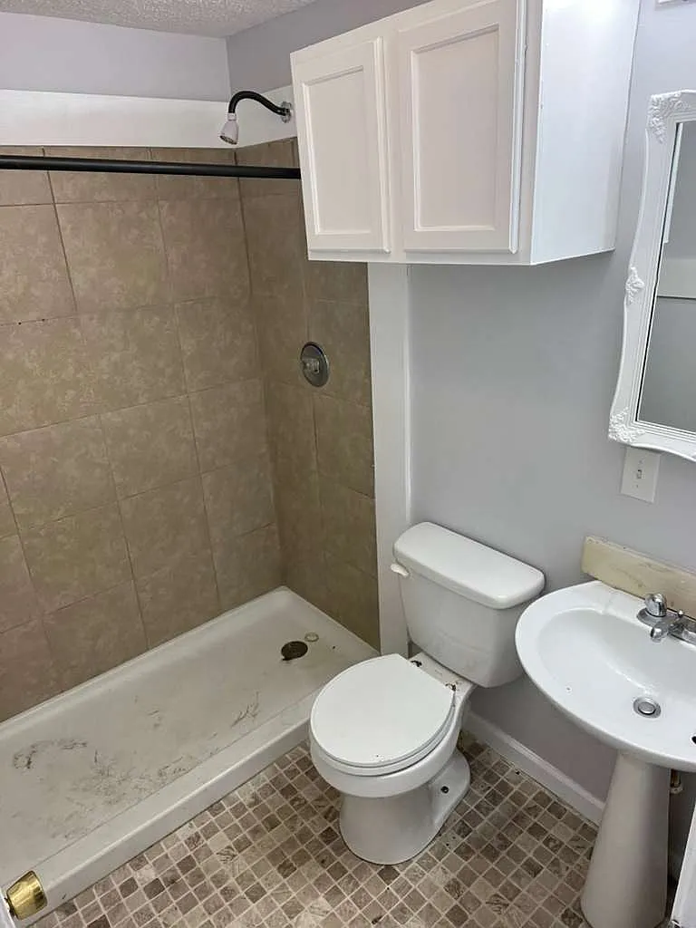 1 bed, 10 sqft, $1,100 — Photo 4