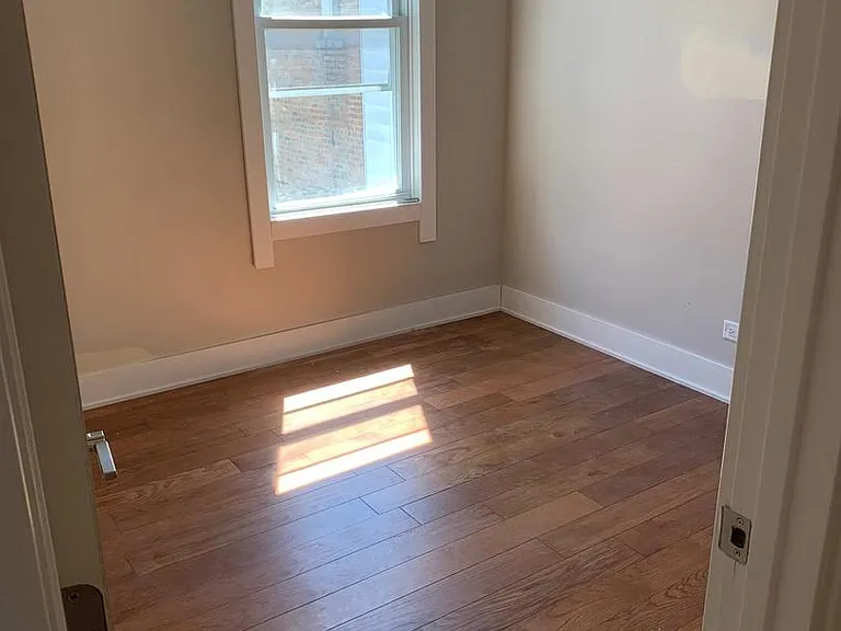 2418 N Washtenaw Ave #2418 — Photo 12
