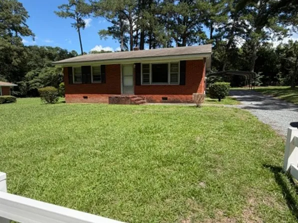 122 Cindy Dr, Fayetteville, NC 28314