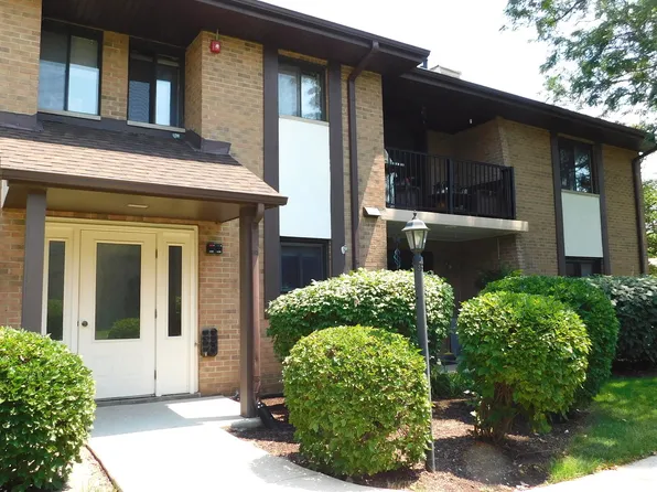 2200 Wharf Dr APT 2405, Woodridge, IL 60517