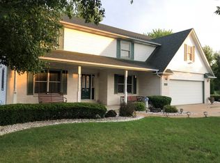 475 S Carol Ln, Braidwood, IL 60408