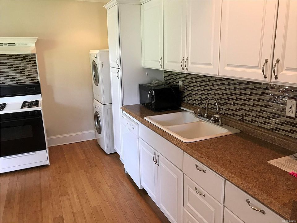 2nd image of 2537 Stout St