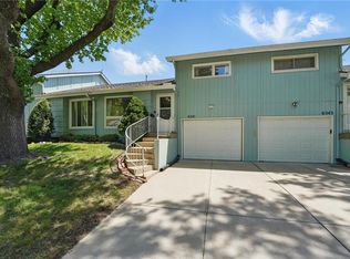 6541 W 49th St, Mission, KS 66202